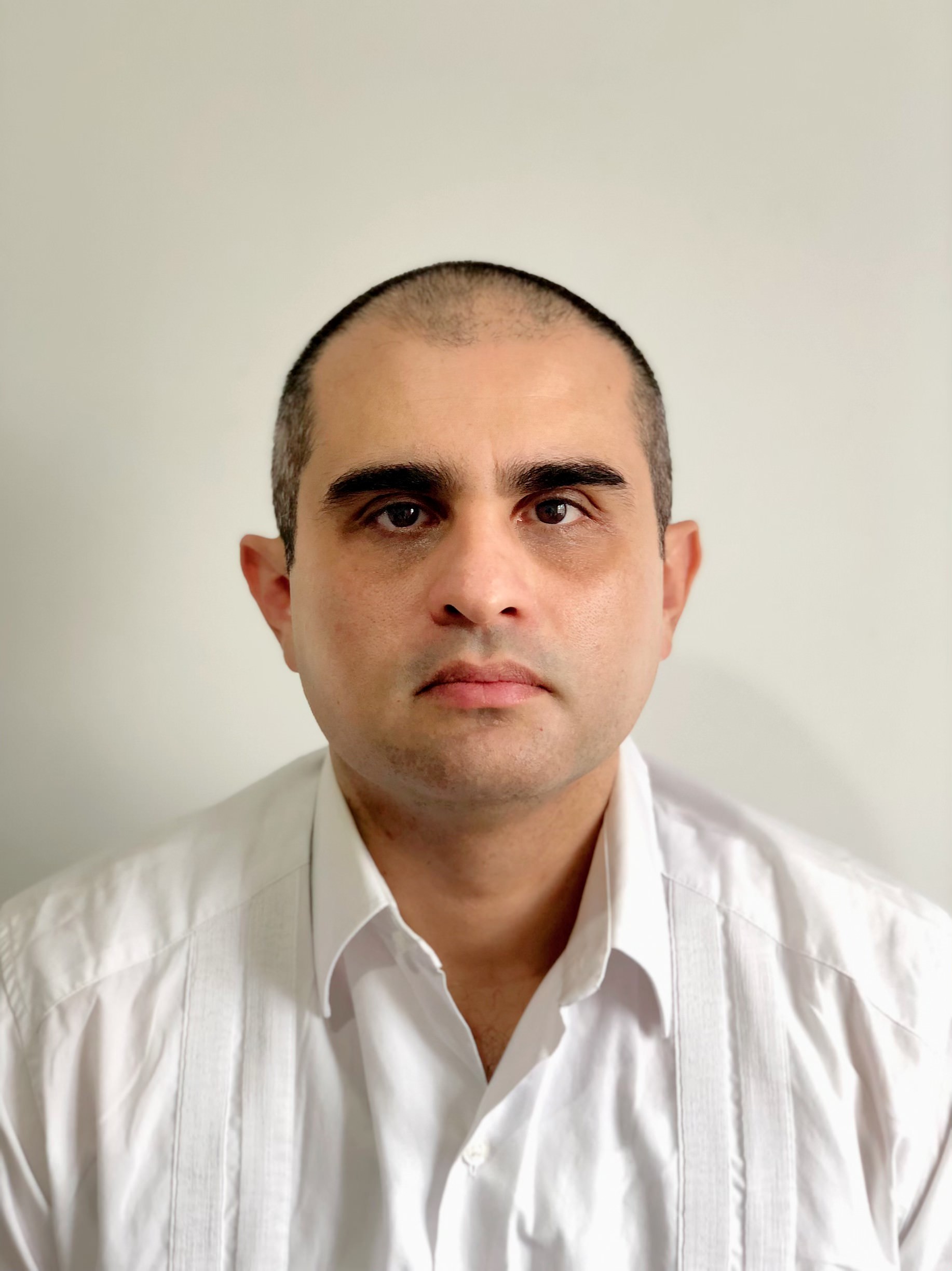 Headshot of Javier Rubio